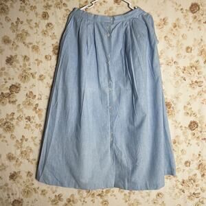 Vintage Tofy Chambray 100% Cotton Buttoned Pleated Skirt. Size 12. EUC.